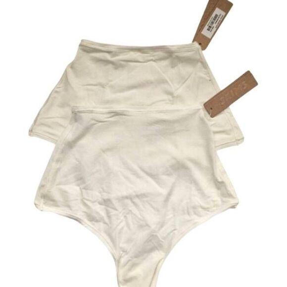 2 pair SKIMS HI CUT PANTY NWT - Picture 1 of 8